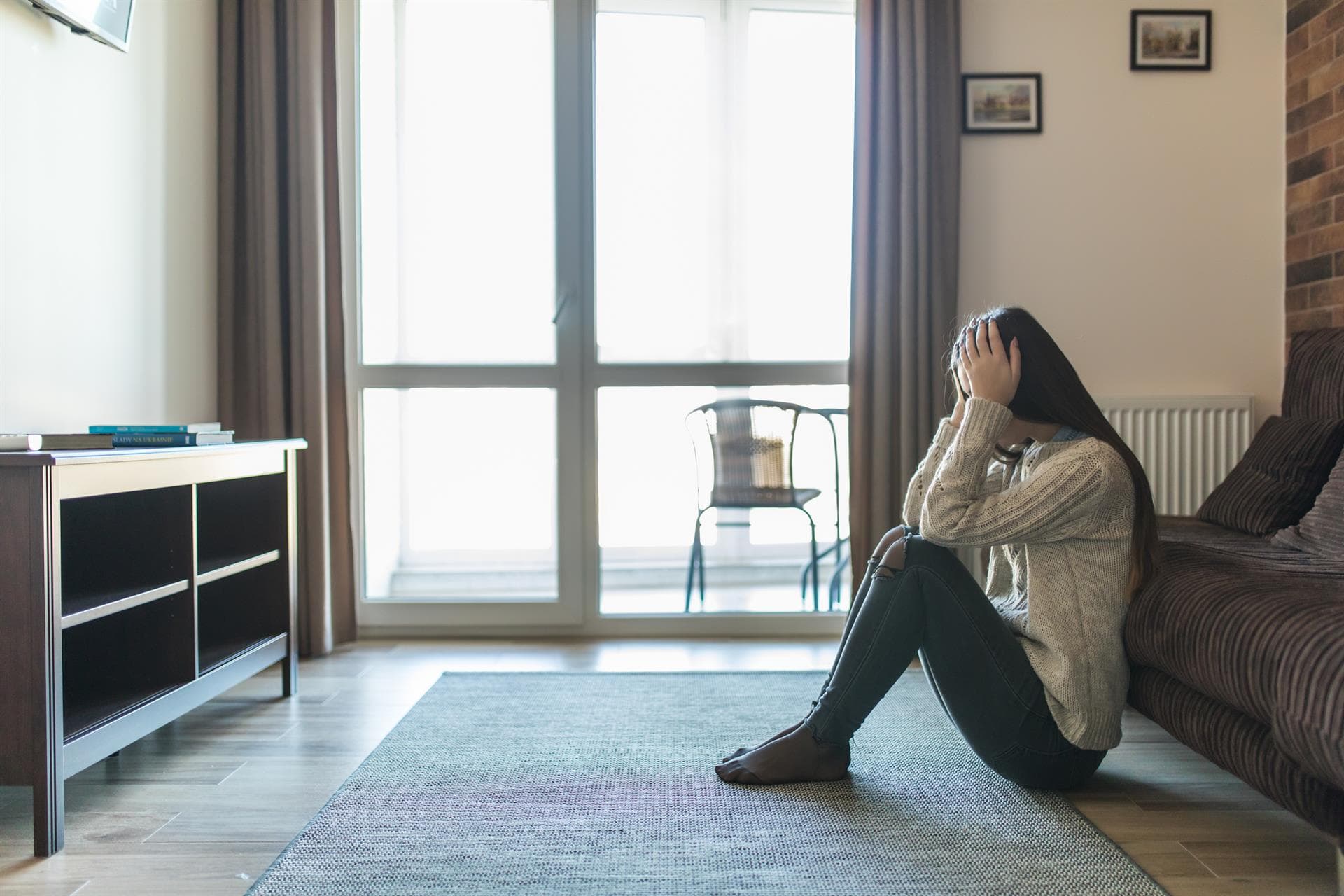 Aunque es un camino difícil, te ayudamos a salir de la dependencia emocional